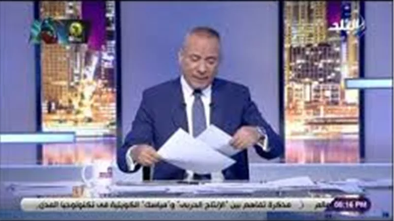 أحمد موسي مداعبًا الباز : 