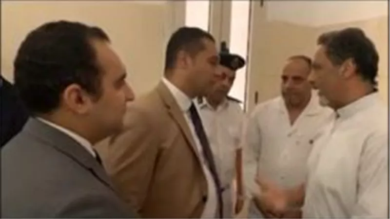 حازم عبد العظيم لـ لجنة النيابة العامة: «الأكل في السجن فوق ما تتخيلوا.. لحمة وفاكهة وخضار وجبن» (فيديو)