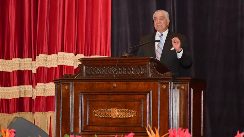 زاهي حواس:  