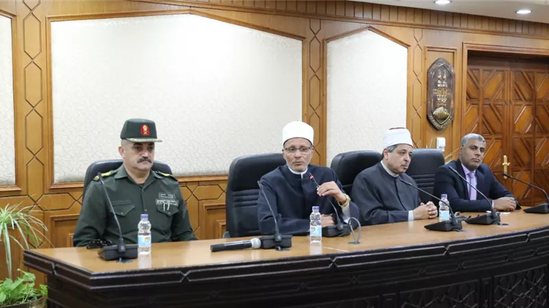 وكيل الأزهر خلال استقباله وفد كلية القادة والأركان: جهود الإمام الأكبر أسهمت في تصحيح الصورة السيئة عن الإسلام (صور)