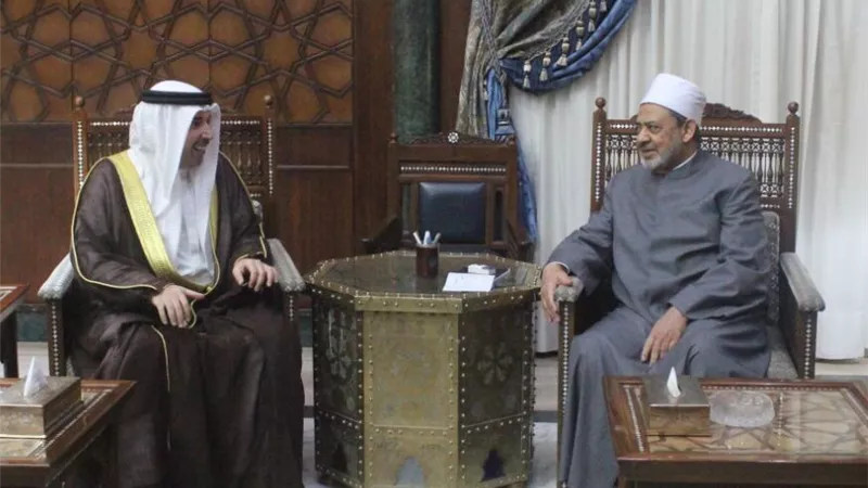 شيخ الأزهر يستقبل السفير البحريني المنتهية مدته بالقاهرة