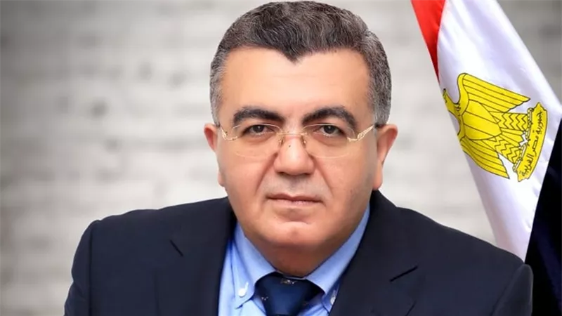 صادق : محاولة البعض ممارسة دور الرقيب على الشعب افتئات على الدستور والقانون