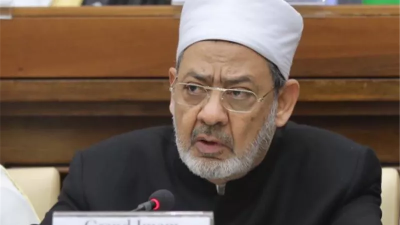 الإمام الأكبر يدعو إلي عقد مؤتمر لاحترام الحضارات خلال كلمته بقمة قادة الأديان ويؤكد: الجانبِ الإيجابيِّ للتكنولوجيا الرَّقميَّة قدَّمَ للإنسانيَّةِ خدماتٍ كبرى (صور)