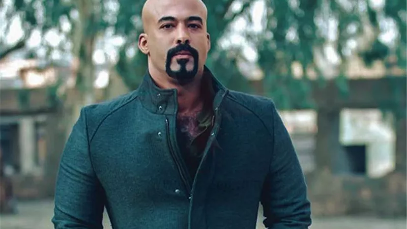 عادل أديب يكشف تفاصيل اختيار هيثم أحمد زكي لاستكمال فيلم حليم (فيديو) 