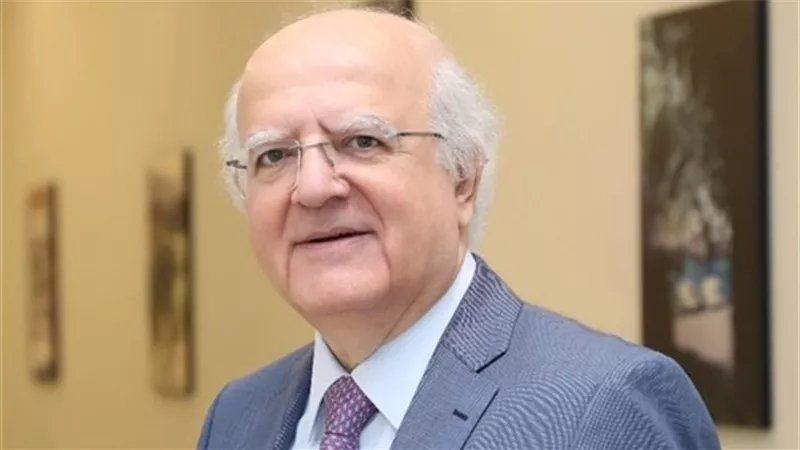 مستشار رئيس لبنان: الحريري إختار الصفدي رئيسا للحكومة بعد طرح 4 أسماء أمامه (فيديو)