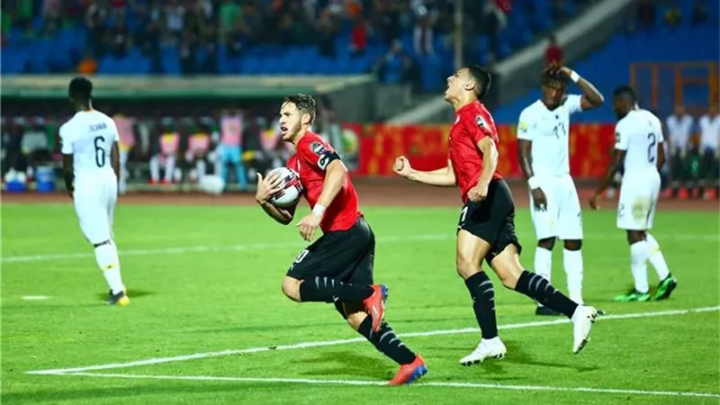 هاني حتحوت يوجه رسالة إلى لاعبي المنتخب الأوليمبي.. «كلنا معاكم.. والتاريخ أمامكم» (فيديو)