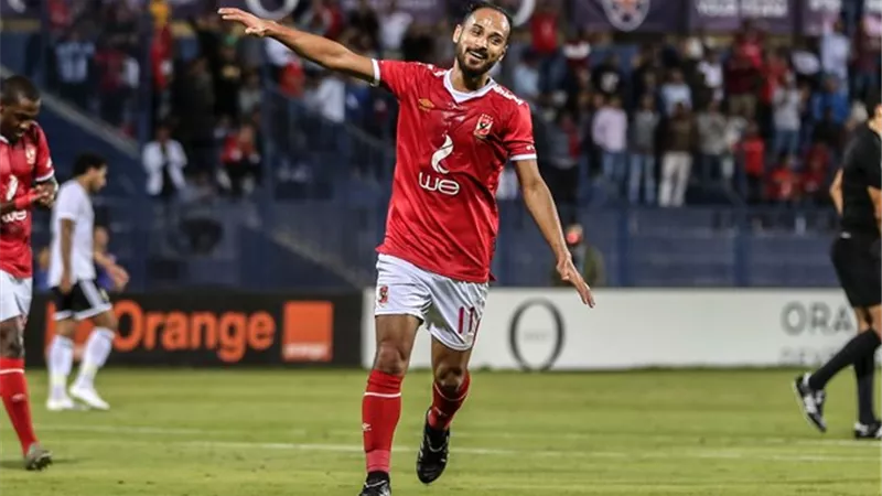 هاني حتحوت: «توقف الدوري أفاد الأهلي.. ووليد سليمان كان نازل يتبسط» (فيديو)