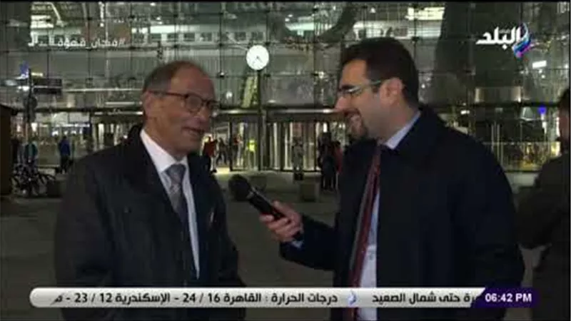 هانى عازر يتحدث عن زوجته الألمانية: «بتطبخ الرز بالشعرية وبتعشق الملوخية والبسبوسة» (فيديو) 