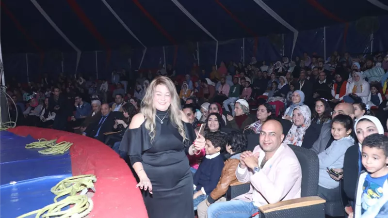 فاتن الحلو مقدمة لبرنامج دهب الحلو أصغر مروضات وحوش (صور)