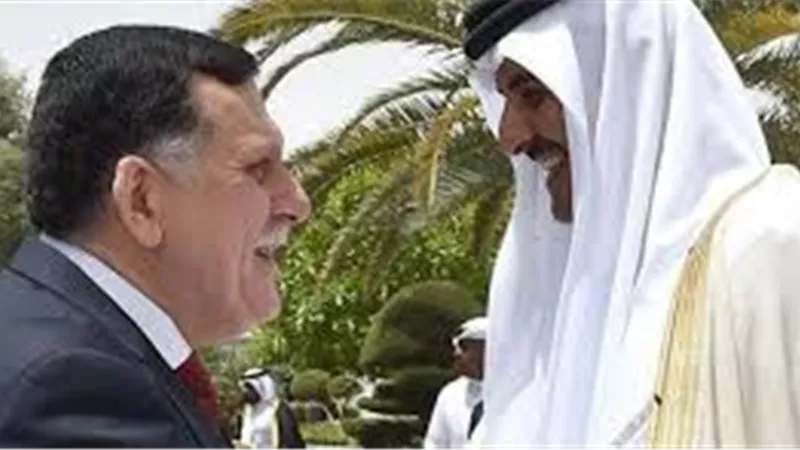 فضيحة بجلاجل خلال لقاء أمير قطر ووفد حكومة فايز السراج (فيديو)