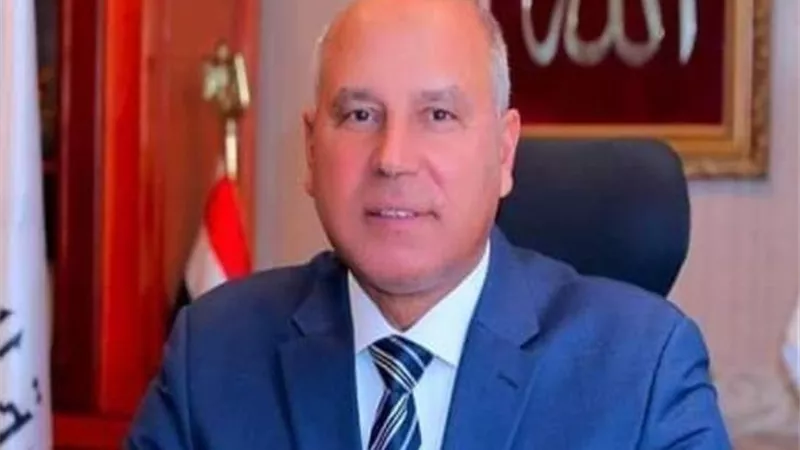 كامل الوزير: كان عندنا 800 جرار للقطارات نصفهم معطل (فيديو) ‏