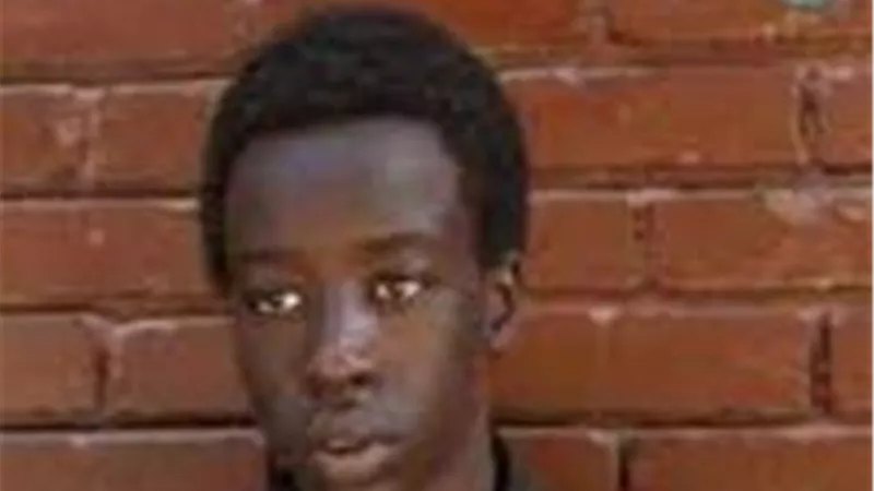 سانتوس من جنوب السودان : والدي زعيم قبيلة وتزوج من 8 نساء | فيديو 
