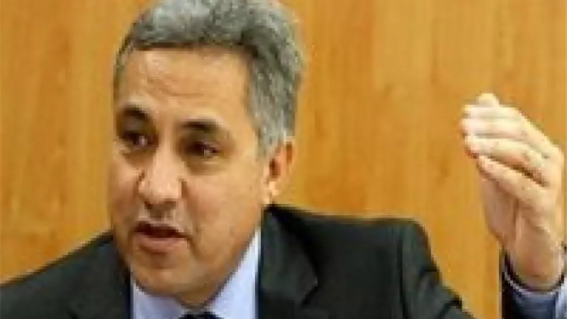 السجيني : المصطلحات المثارة من بعض النواب حول قانون الإدارة المحلية تبث الفتنة | فيديو