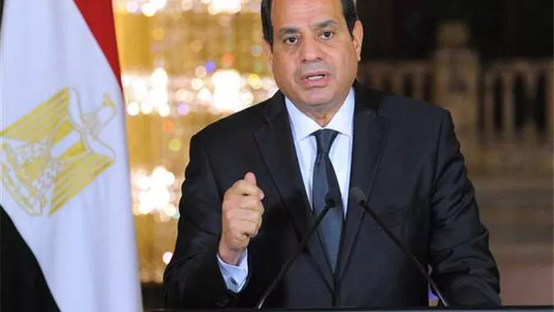أحمد موسى مهنئا الرئيس بالعام الجديد: التحديات ضخمة وثقة الشعب فيك كبيرة | فيديو
