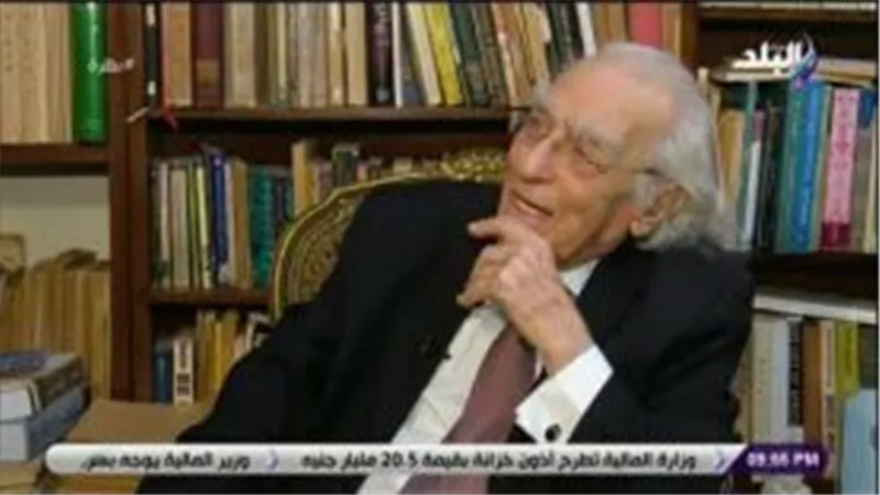 مراد وهبة: مهموم بإنقاذ مصر من الأصولية وأعاني من صعوبة النوم بسببها | فيديو 