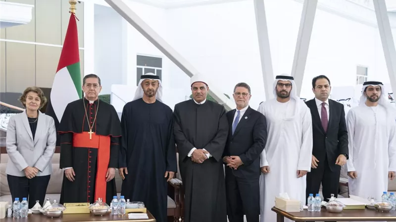 الشيخ محمد بن زايد: ندعم جهود اللجنة الدولية للأخوة الإنسانية لتفعيل مبادئ الوثيقة الي واقع ملموس