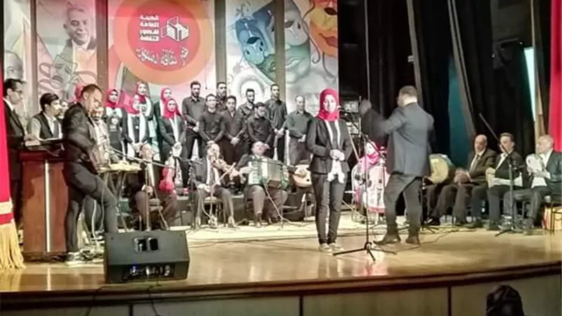 وسط حضور جماهيري كبير.. كفر الزيات للموسيقى العربية تتألق على مسرح مدينة دمنهور | صور