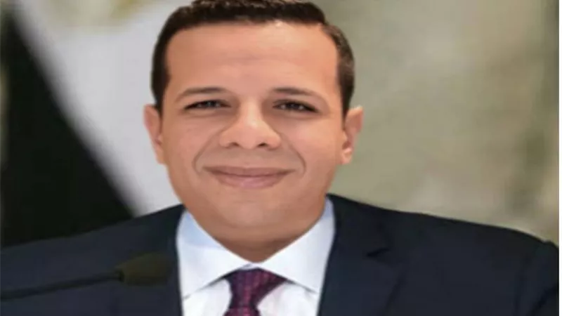 اقتصادى : استعانة السيسى بالعلماء فى التنمية يؤكد أنه يبنى دولة صناعية واقتصادية كبرى