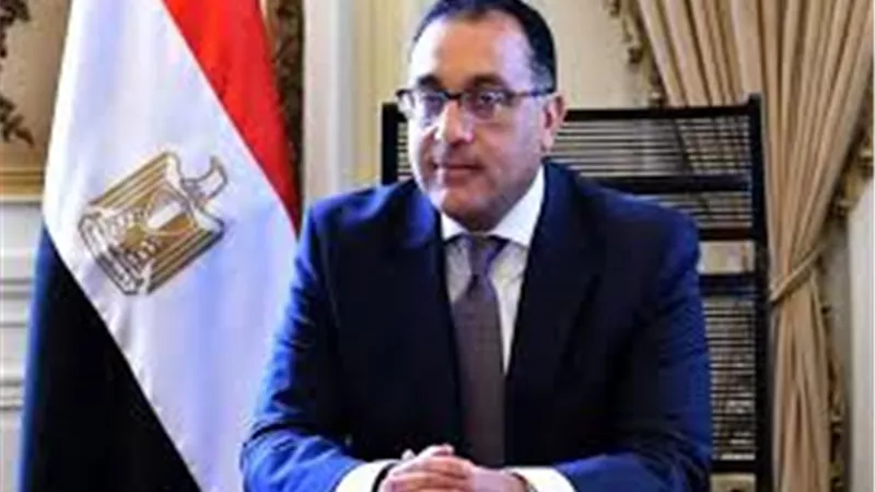 مصطفي بكري يناشد رئيس الوزراء إعفاء المنشآت الصناعية والسياحية من الضريبة العقارية | فيديو 