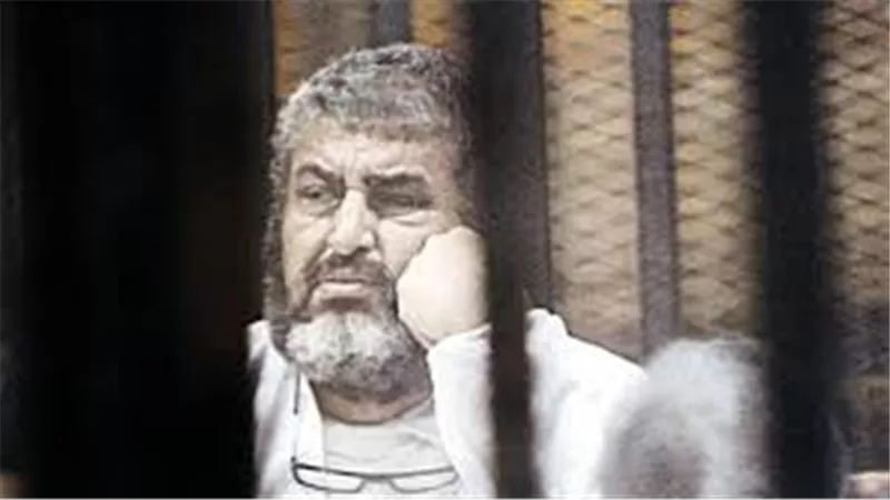 أحمد موسى : الجاسوس خيرت الشاطر دفع مرتبات شهرية للمسجلين جنائيا لتنفيذ ما يريده | فيديو 