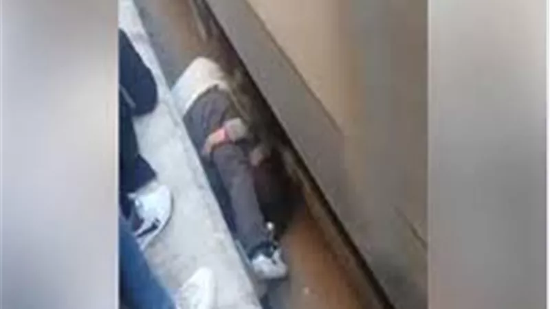 كامل الوزير يوجه رسالة للأب منقذ ابنته بالإسماعيلية: قمت بعمل بطولة لكنك أخطأت | فيديو 