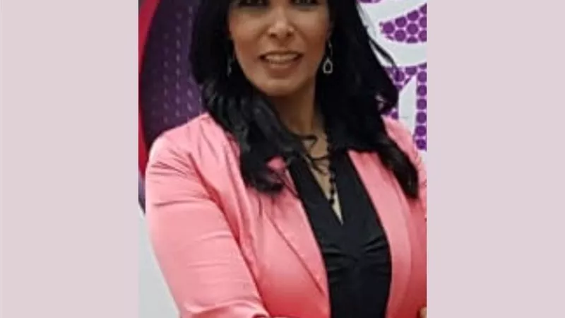 رجاء حسين وعادل القناوى ضيوف حلقة غدا الجمعة من برنامج اسرار والنجومً علي قناه مايسترو