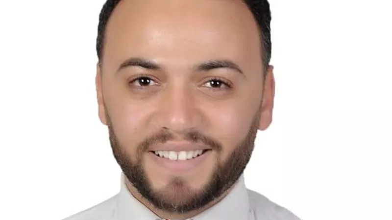 أحمد حلاوة يروي معاناة الشباب خلال رحلات الهجرة غير الشرعية