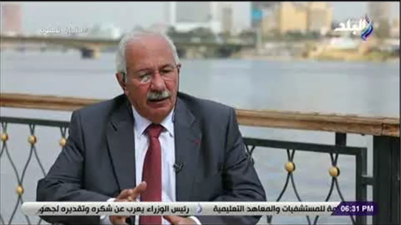 علي الحفناوي : والدي حصل علي أهم وثيقة تتعلق بتأميم قناة السويس | فيديو