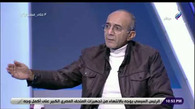الطيار الموقوف أشرف أبو اليسر : أخطأت بالسماح لمحمد رمضان بالجلوس فى مقعد مساعد الطيار | فيديو 