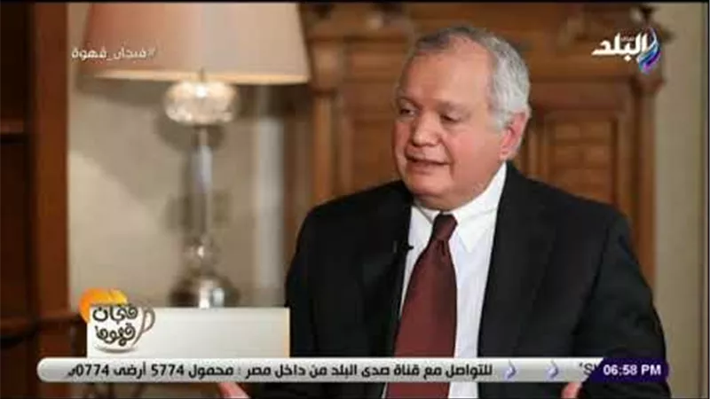 السفير محمد العرابي يكشف أسباب عدم ظهوره كثيرا في الإعلام : زوجتي هي السبب  | فيديو
