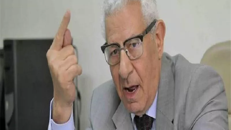 مكرم محمد أحمد : وزير الدولة للإعلام ليس مخول له أن يكون الحكم الأوحد | فيديو