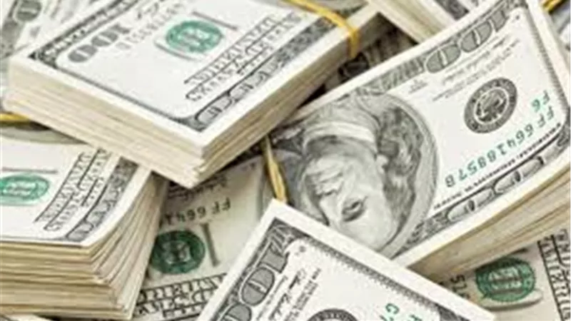 تحرك جديد لسعر الدولار في نهاية التعاملات بالبنوك