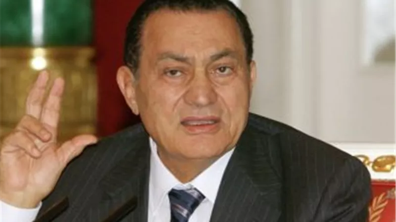 مصطفى بكري يكشف رد فعل مبارك على زحف الإخوان إلى القصر الجمهوري | فيديو