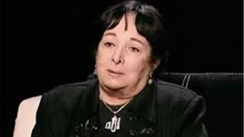 سميرة عبد العزيز: عبد الوهاب لم يكن ينام قبل سماع قال الفيلسوف وتدخل لعودته | فيديو