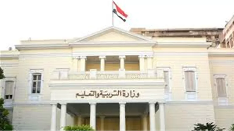 محمد الباز يكشف حقيقة تأجيل الدراسة في المدارس والجامعات 