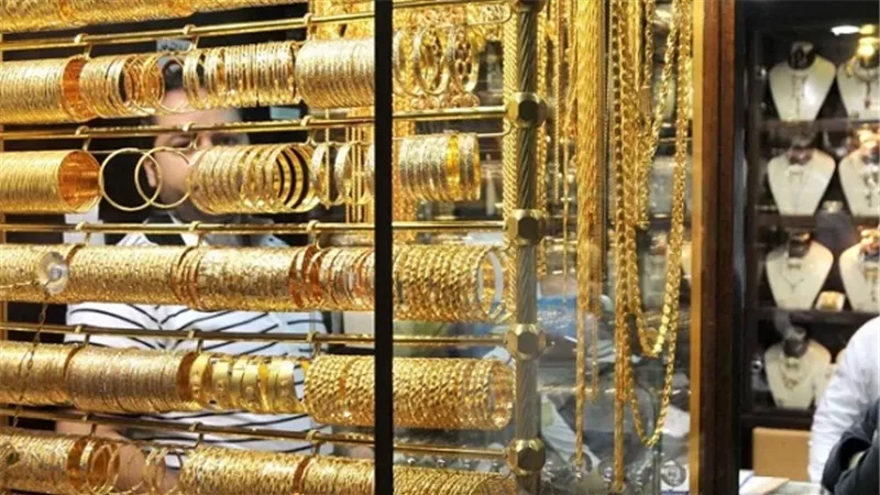 مفاجأة كبيرة في أسعار الذهب بالتعاملات المسائية 
