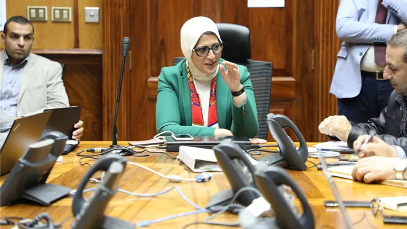 وزيرة الصحة تشكر الأطقم الطبية ورجال الإسعاف لمجهوداتهم فى تنفيذ خطة التأمين الطبي | صور
