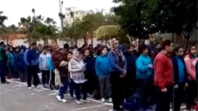 تعرف على عدد طلاب المدارس المصابين بفيروس كورونا .. وأول تحرك لوزارة التعليم بعد قرار تعليق الدراسة