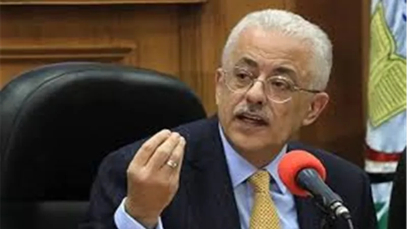 وزير التعليم: المدرسين موظفين بالدولة ولاعلاقة لهم بقرار تعليق الدراسة | فيديو 