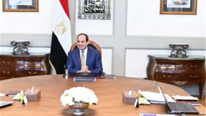 مستشار وزير المالية: الرئيس السيسي وجه بتخفيف العبء الضريبي عن العاملين في الدولة وأصحاب الأعمال البسيطة | فيديو