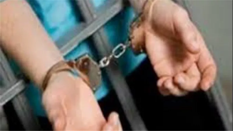  حاول تقبيلها ونزع ملابسها.. تفاصيل القبض على مسن خدش براءة صغيرة بأوسيم 