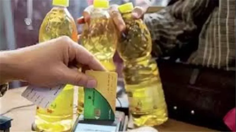  بعد طرح عبوة جديدة.. كم زجاجة زيت للفرد على التموين؟ 