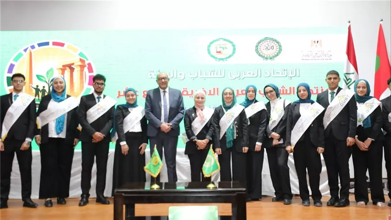 جامعة العبور للعلوم والتكنولوجيا تقدم 10 منح دراسية لأبناء محافظة أسوان