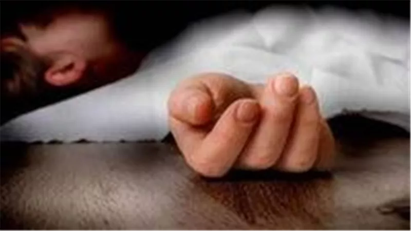تفاصيل صادمة.. شاب يطعن زوجته بسكين أمام مترو فيصل بالجيزة
