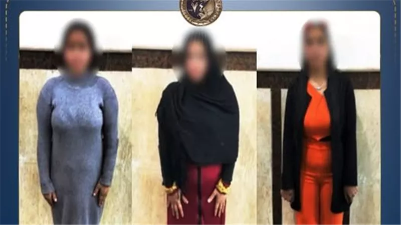 دعارة أون لاين.. تفاصيل ضبط 3 سيدات يمارسن الفجور عبر تطبيقات الهواتف بالإسكندرية
