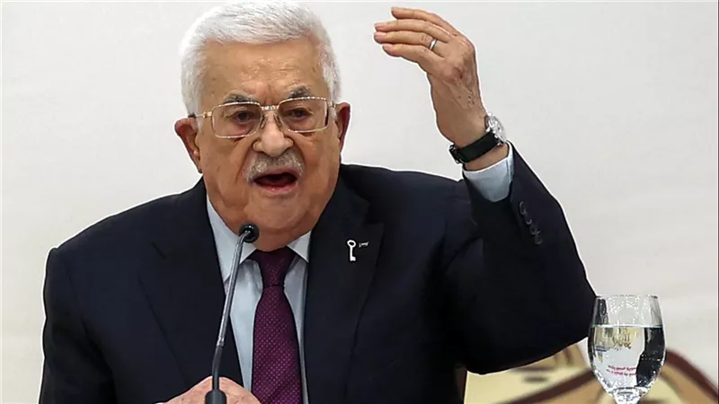2026 عام الديمقراطية الفلسطينية.. أبو مازن يطلق خارطة طريق وسط تراجع حماس في الشارع