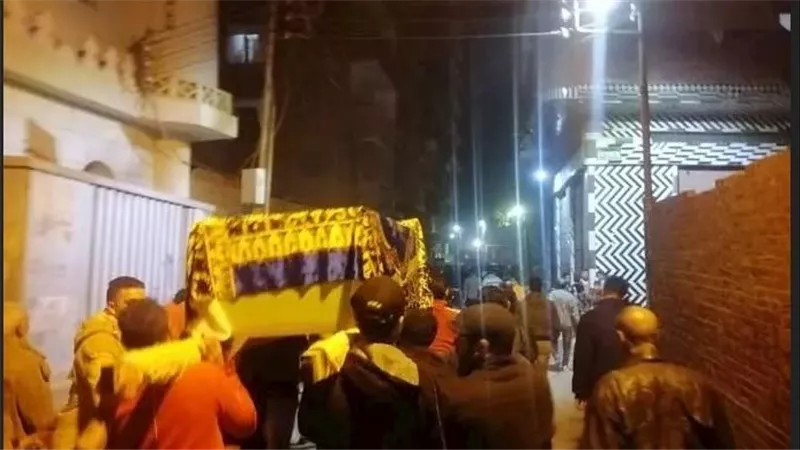 لم يتركها وحدها.. قصة وفاء انتهت برحيل زوجين بالشرقية