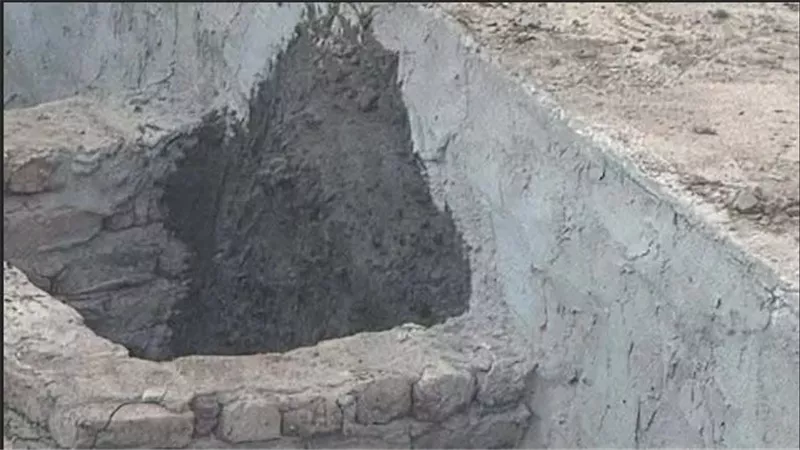 مقبرة داخل منزل.. تفاصيل واقعة نقل رفات والدين في قنا 