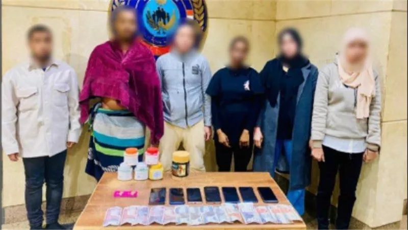 تفاصيل مداهمة نادي صحي يدار للأعمال المنافية للآداب بالعجوزة