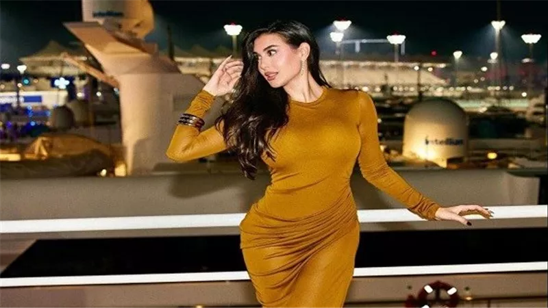 بالكاجوال..ياسمين صبري تخطف الأنظار بهذه الإطلالة | شاهد